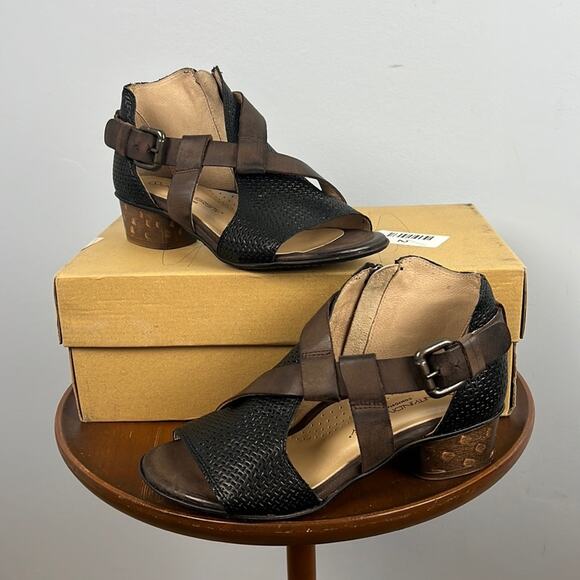 Unity In Diversity Silene New size 35 Made in Portugal leather heeled sandal - Picture 1 of 7